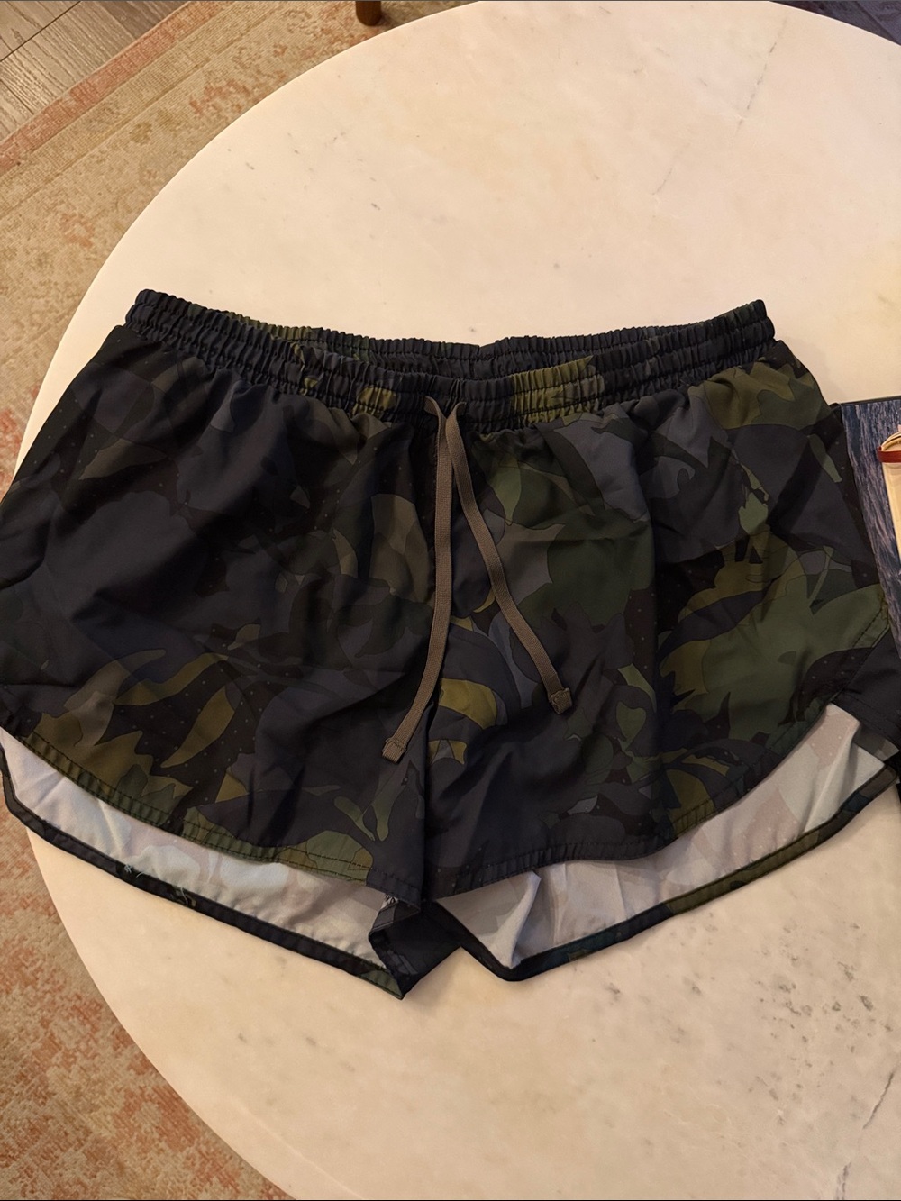 Old Navy Active Go Dry Floral Women’s Running Shorts - Olive/Black